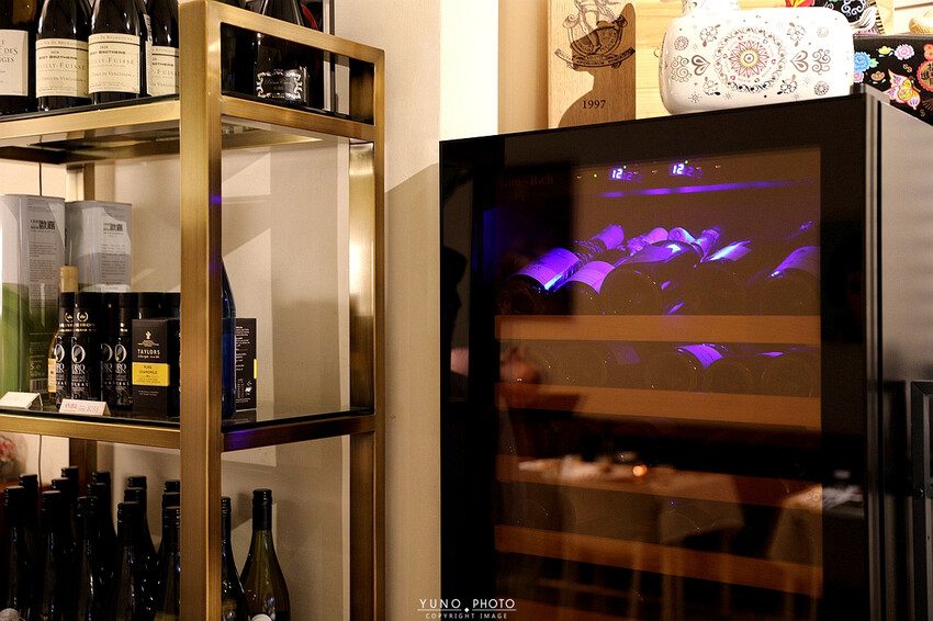 精緻細膩的義式之旅！道道無雷 台中免開瓶費紅酒友善餐廳｜菲菲花園‧義式餐廳。菜單價位(台中西屯)