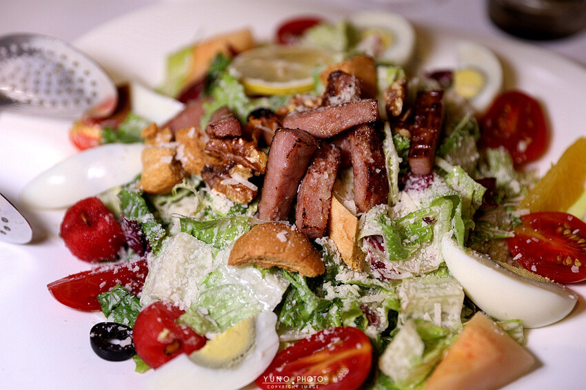 精緻細膩的義式之旅！道道無雷 台中免開瓶費紅酒友善餐廳｜菲菲花園‧義式餐廳。菜單價位(台中西屯)