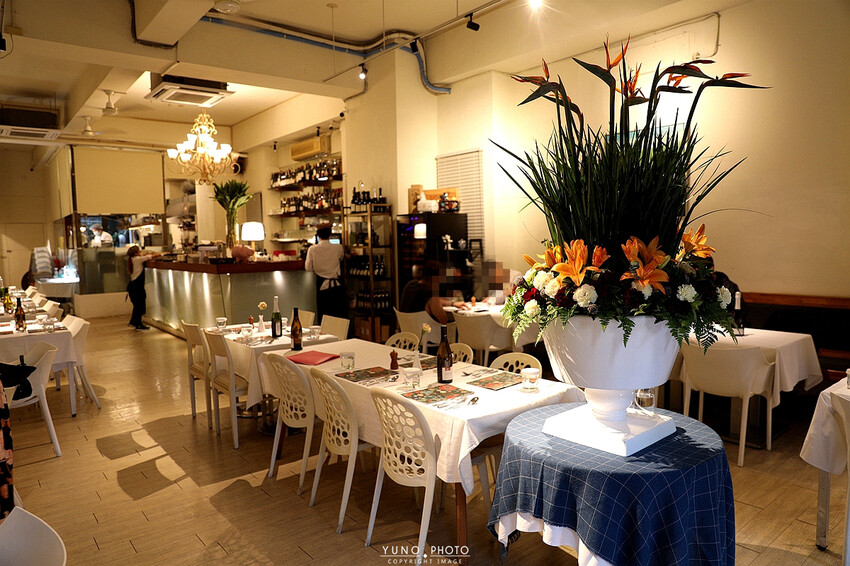 精緻細膩的義式之旅！道道無雷 台中免開瓶費紅酒友善餐廳｜菲菲花園‧義式餐廳。菜單價位(台中西屯)