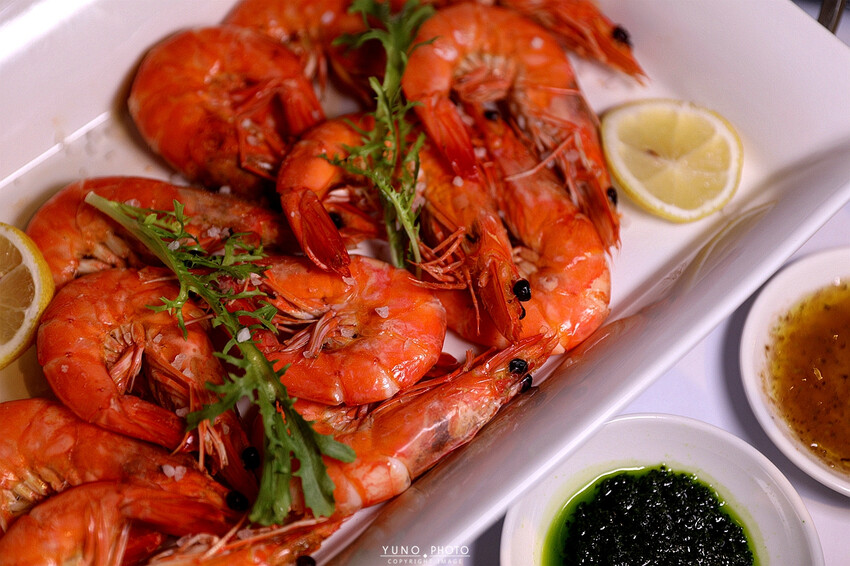 精緻細膩的義式之旅！道道無雷 台中免開瓶費紅酒友善餐廳｜菲菲花園‧義式餐廳。菜單價位(台中西屯)