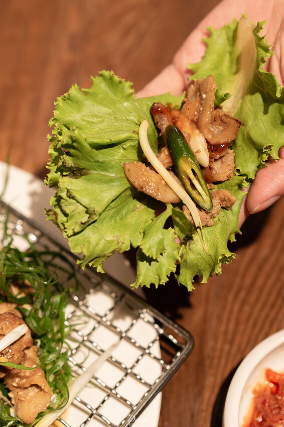 台北大安｜好日子韓酒館 Halu Korean Bistro-東區巷裡的韓式餐酒館，炸全雞與魷魚蛤蜊火鍋好吸睛​ - 大妹 Damei｜台北咖啡廳、韓國旅遊、台北美食、台灣旅宿