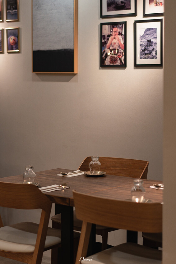 台北大安｜好日子韓酒館 Halu Korean Bistro-東區巷裡的韓式餐酒館，炸全雞與魷魚蛤蜊火鍋好吸睛​ - 大妹 Damei｜台北咖啡廳、韓國旅遊、台北美食、台灣旅宿