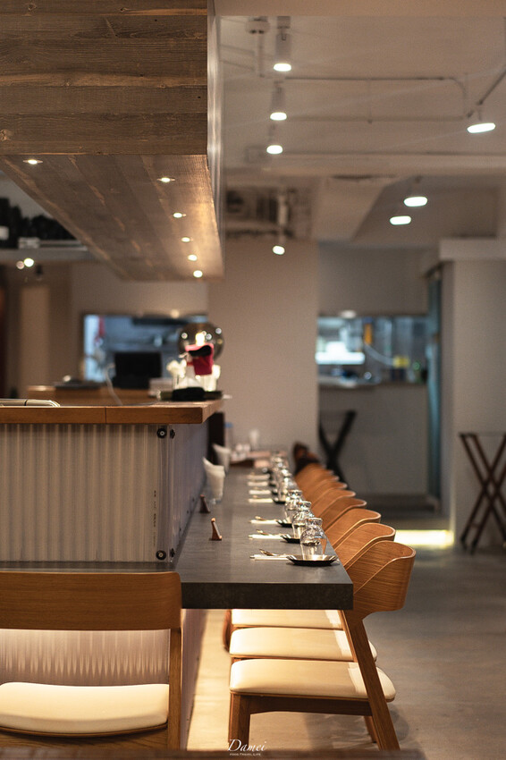 台北大安｜好日子韓酒館 Halu Korean Bistro-東區巷裡的韓式餐酒館，炸全雞與魷魚蛤蜊火鍋好吸睛​ - 大妹 Damei｜台北咖啡廳、韓國旅遊、台北美食、台灣旅宿