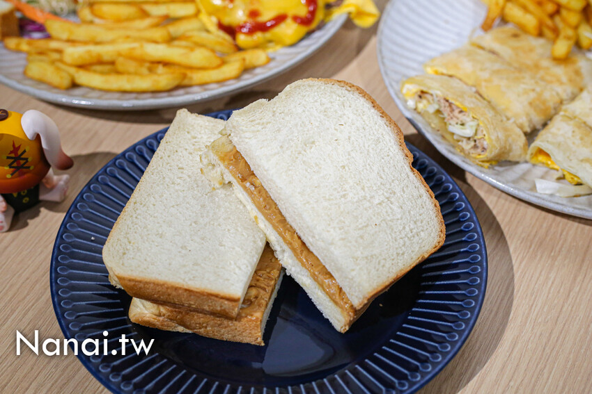 新開店！鹿港市場旁早午餐，給料不手軟，必嘗美式芥末起司牛肉漢堡、千島豬肉排山形吐司，Irene’s艾瑞斯晨食