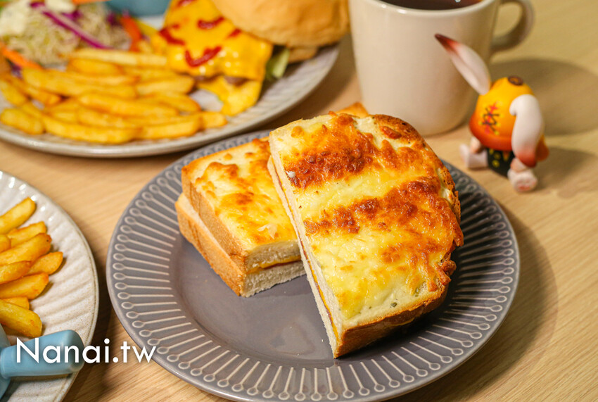 新開店！鹿港市場旁早午餐，給料不手軟，必嘗美式芥末起司牛肉漢堡、千島豬肉排山形吐司，Irene’s艾瑞斯晨食