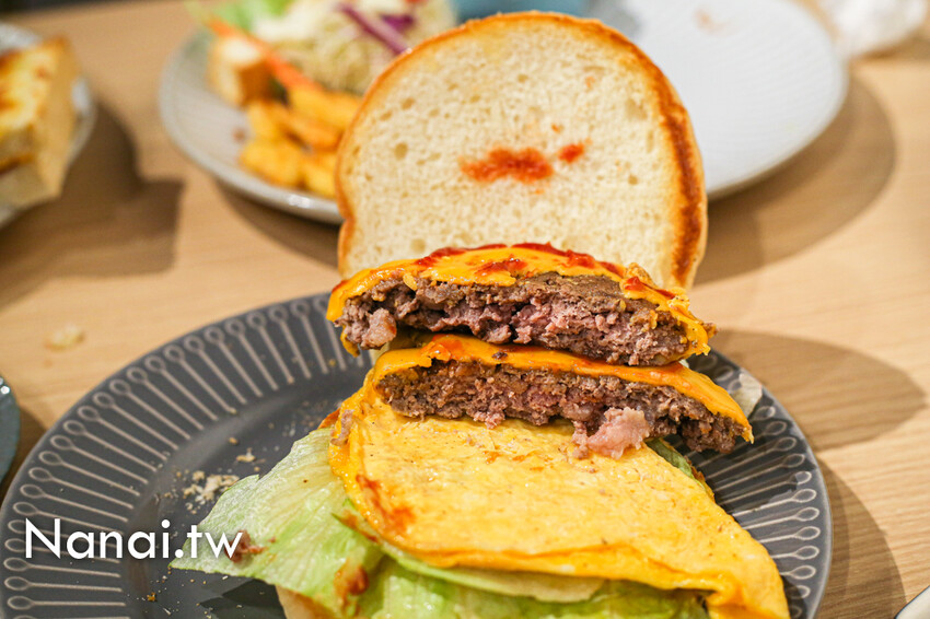 新開店！鹿港市場旁早午餐，給料不手軟，必嘗美式芥末起司牛肉漢堡、千島豬肉排山形吐司，Irene’s艾瑞斯晨食