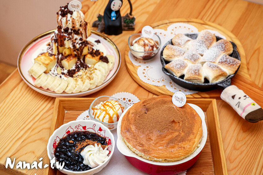 員林新店！藏在透天厝的貓互動店，被一群貓星人包圍超療癒，根本是貓控天堂，必點巨型港式舒芙蕾和金磚蜜糖吐司