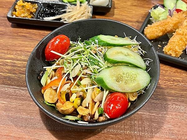 +（台中咖哩）粕粕咖哩台中店～來自日本超濃咖哩專賣店插旗台中