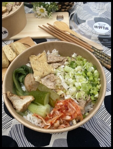 【台中西區便當推薦】【衝丼一食】無負擔的清爽口感.每日現做餐