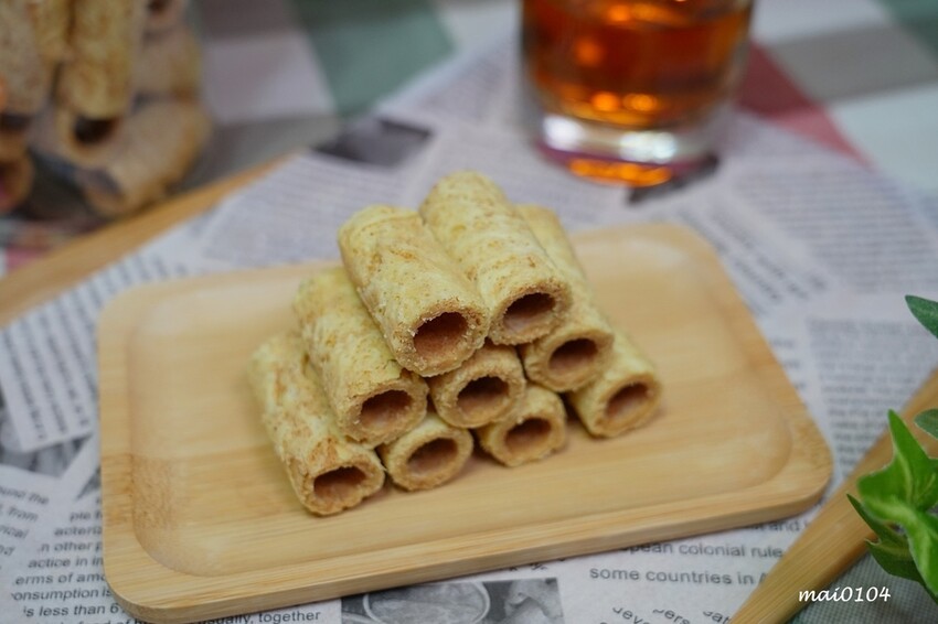 台中伴手禮｜Kris克里酥～台中逢甲夜市伴手禮推薦，蛋捲、曲