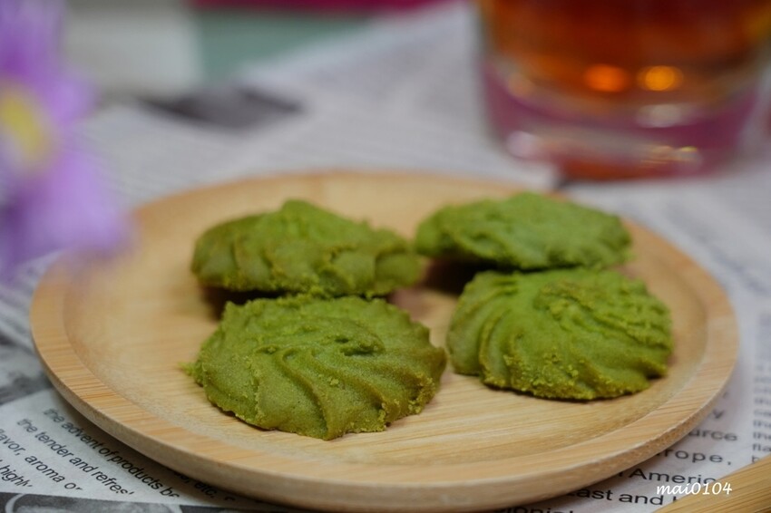 台中伴手禮｜Kris克里酥～台中逢甲夜市伴手禮推薦，蛋捲、曲