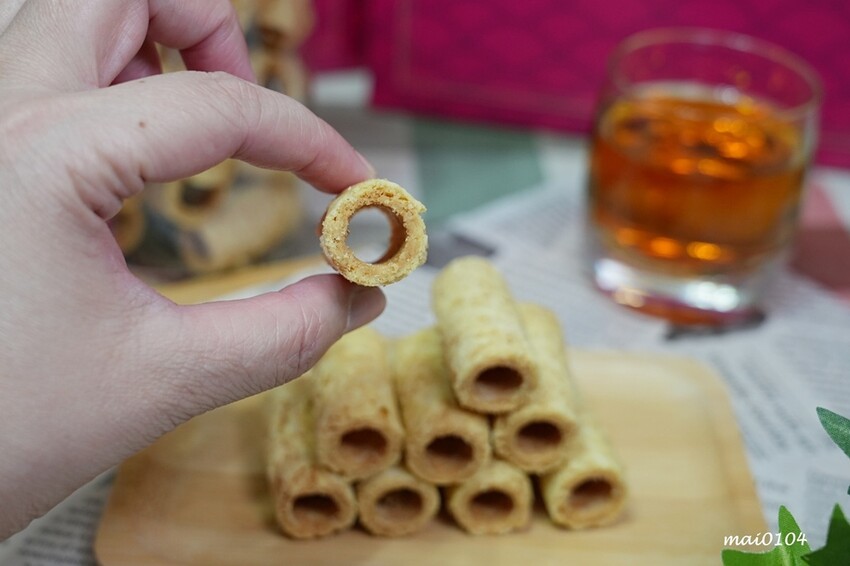 台中伴手禮｜Kris克里酥～台中逢甲夜市伴手禮推薦，蛋捲、曲