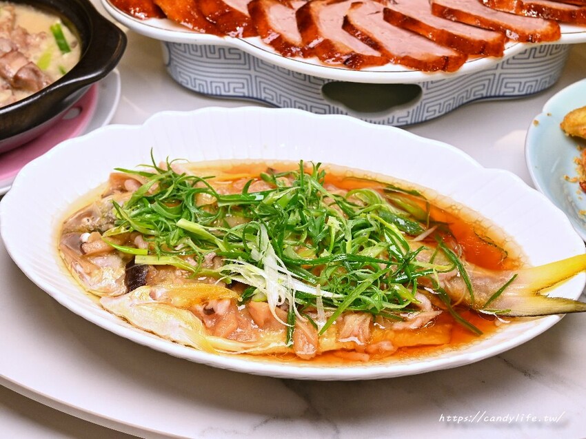 鳴鴨館|台中厲害片皮櫻桃鴨餐廳,由香港師傅掌廚,還有平價粵菜料理及午間套餐