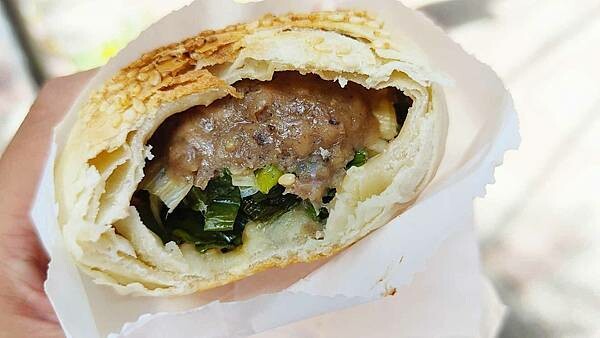 金火胡椒餅｜滿滿爆量蔥的美味胡椒餅，１個４５元價格不貴