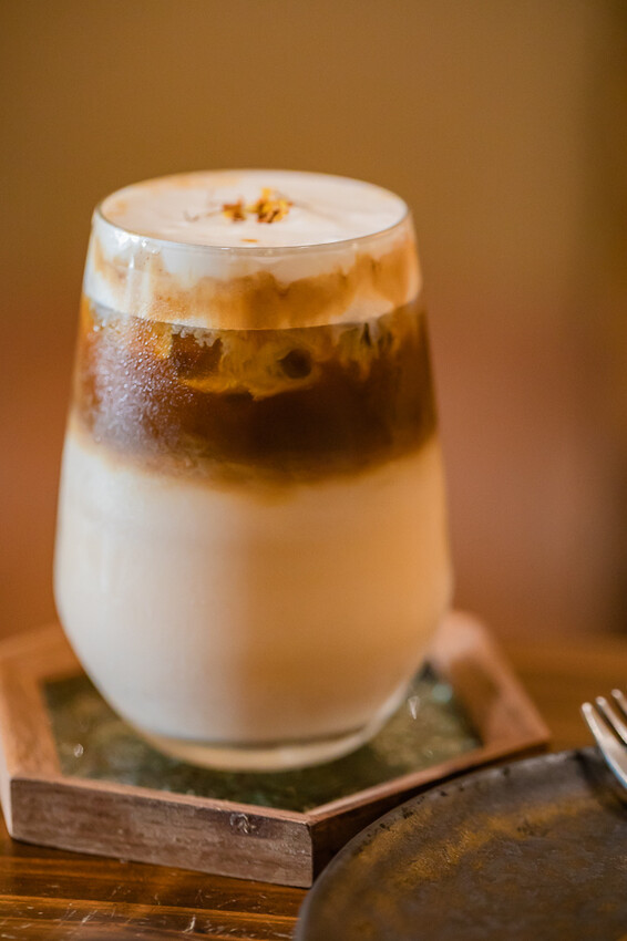 楠梓美食 – Bushcraft Coffee x 溫馨舒適的咖啡廳,品嚐精品咖啡和手工甜點