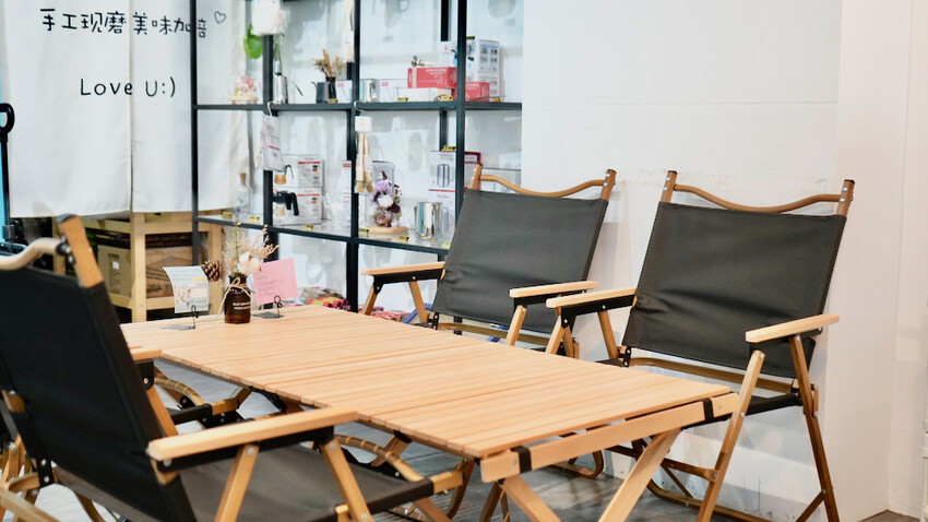 台中市中區[台中美食] 無敵咖啡Woody Cafe｜咖啡控激推！巷弄咖啡廳「手沖咖啡只要70元」