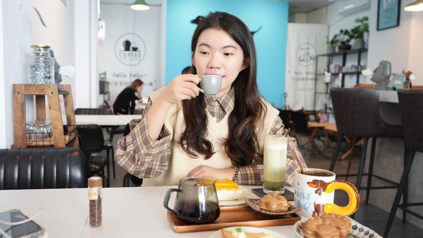 台中市中區[台中美食] 無敵咖啡Woody Cafe｜咖啡控激推！巷弄咖啡廳「手沖咖啡只要70元」