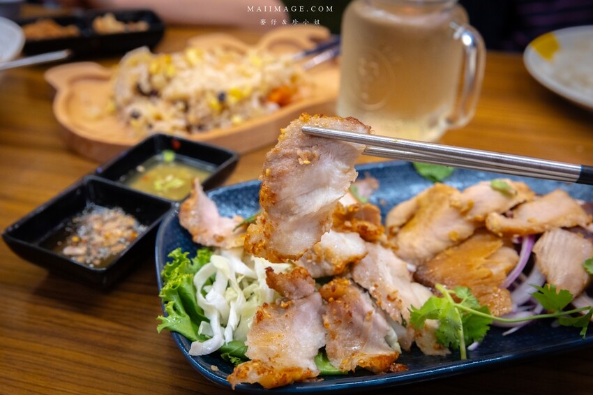 新北市永和區新北美食|饗泰多永和比漾店~將近4000則網路評價分數依舊4.9顆星的優秀泰式料理,小朋友專屬的小象炒飯必