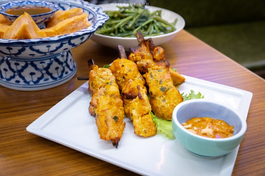 新北市永和區新北美食|饗泰多永和比漾店~將近4000則網路評價分數依舊4.9顆星的優秀泰式料理,小朋友專屬的小象炒飯必