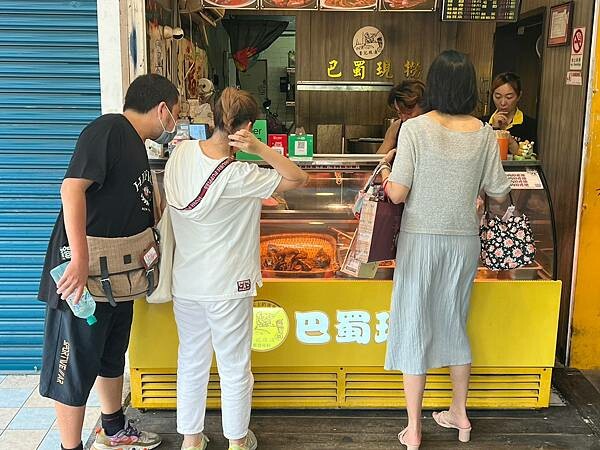 +(西門美食)巴蜀現撈董記辣滷西門店~正宗巴蜀麻辣滷味西門吃