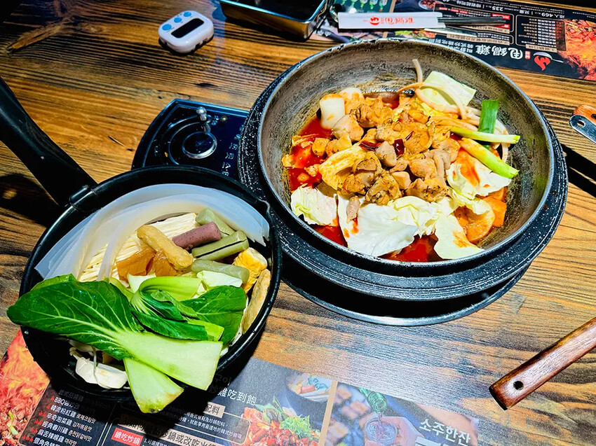 [台北-西門] 甩鍋雞볶찜韓式炒雞吃到飽｜多種口味平價韓式鍋