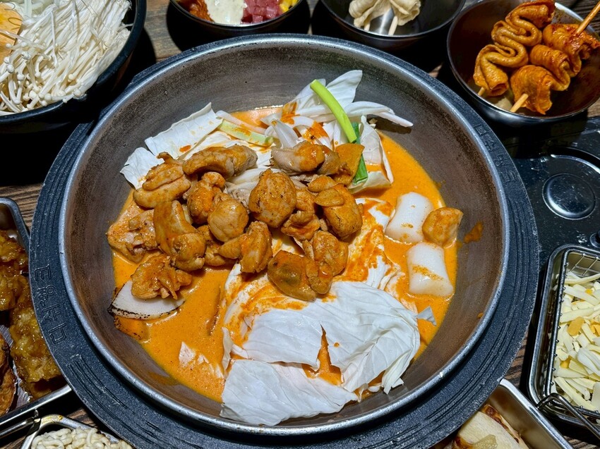 甩鍋雞볶찜韓式炒雞吃到飽-西門店 (8).jpg