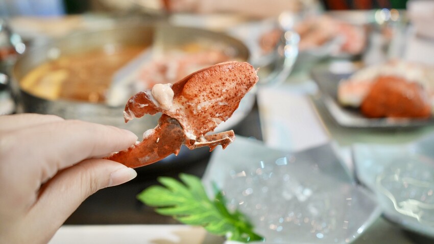 梨花A5和牛放題！高雄吃到飽霸主，日本A5和牛、帝王蟹、松葉蟹奢華饗宴