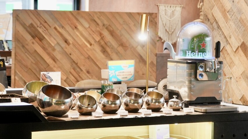 梨花A5和牛放題！高雄吃到飽霸主，日本A5和牛、帝王蟹、松葉蟹奢華饗宴