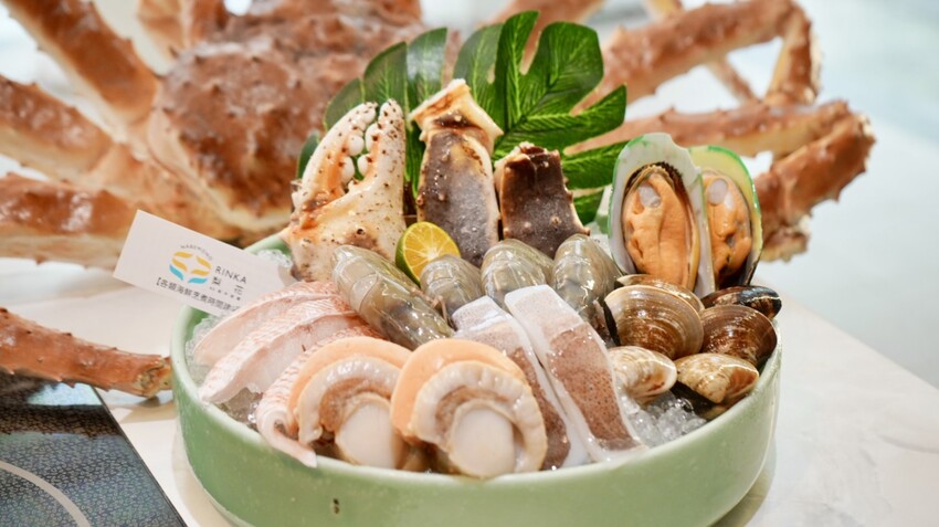 梨花A5和牛放題！高雄吃到飽霸主，日本A5和牛、帝王蟹、松葉蟹奢華饗宴