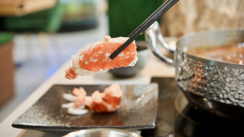 梨花A5和牛放題！高雄吃到飽霸主，日本A5和牛、帝王蟹、松葉蟹奢華饗宴