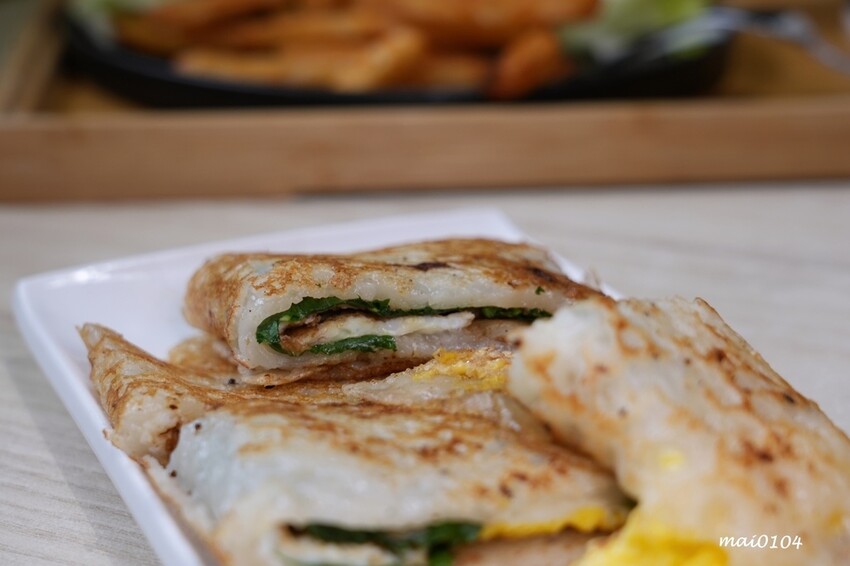 桃園人氣中西式早午餐|Eat here吃這炭火土司~桃園版丹丹!早午餐吃蚵仔麵線、粉漿蛋餅,推出雙十節連假限