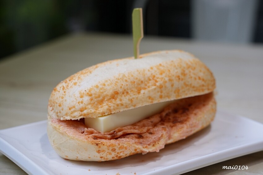 桃園人氣中西式早午餐|Eat here吃這炭火土司~桃園版丹丹!早午餐吃蚵仔麵線、粉漿蛋餅,推出雙十節連假限