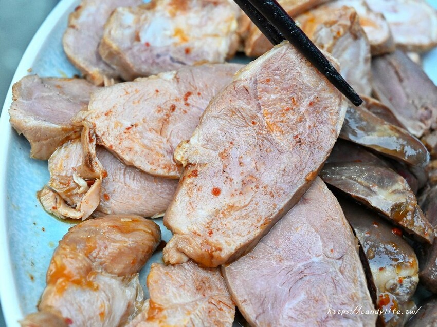 秘醬滷味｜台中必吃冷滷再開分店，獨家秘方滷製，搭配醬汁超銷魂，這幾樣必點！