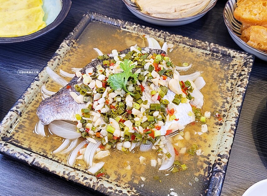 崇德路美食正在沸騰中！！少見酸白菜、麻辣鴛鴦鍋結合特色私房菜，吃過一次就會上癮的滋味，營業到凌晨消夜新選擇！！