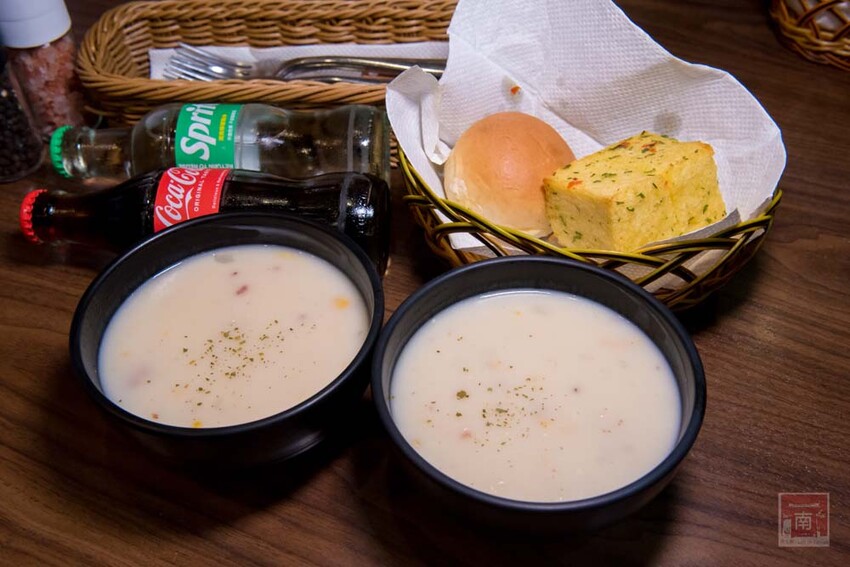 【臺南美食】肉品等級跟五星級和高級餐廳一樣，牛肉全面升級為Prime等級，搭配龍眼木碳烤增加炭香味~哞王職人原味炭烤牛排 - 南人幫