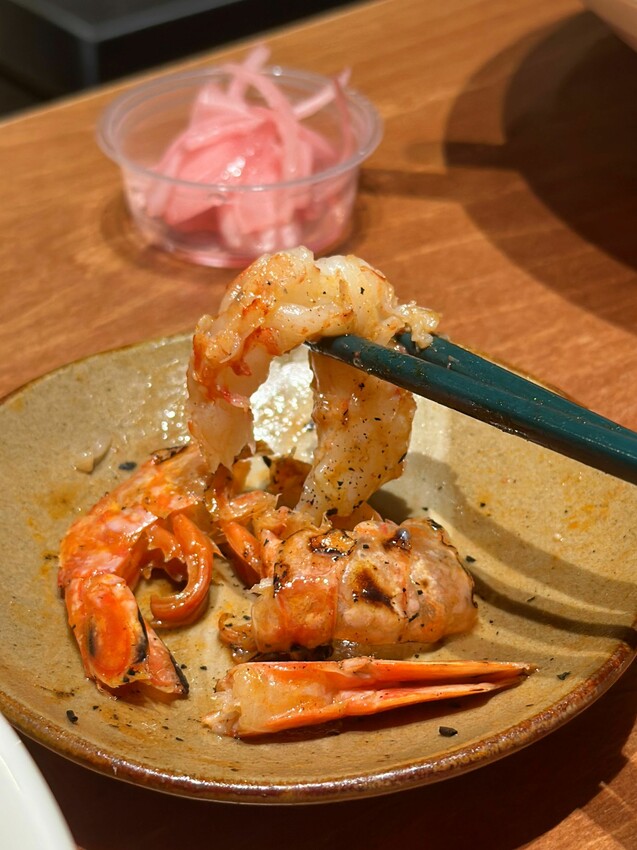 [台中西區]無魚Shrimp Ramen｜隱身在模範菜市場裡的職人拉麵店｜店內僅7人座位｜每日限量 慢來就吃不到嘍！ - 萍姐愛分享