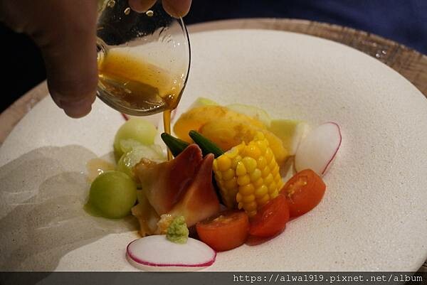 【新竹美食週記】一里雲村|九里松無菜單料理,食材新鮮,家庭慶 【新竹美食週記】一里雲村|九里松無菜單料理,食材新鮮,家庭慶