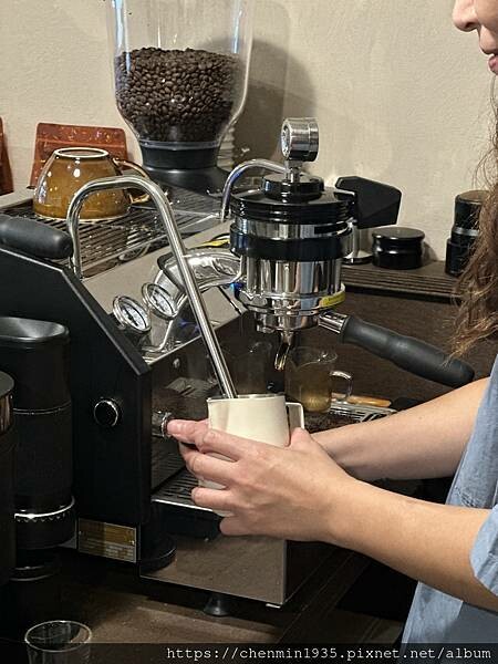 基隆市仁愛區-秋香理髮廳|獅球珈琲部
