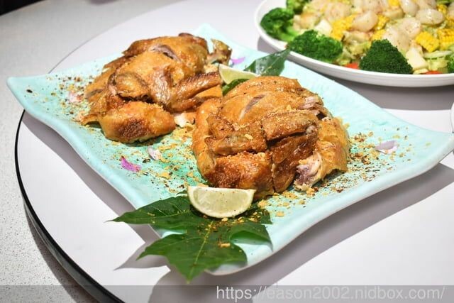 新北新店尾牙餐廳推薦 | 宸軒園粵菜海鮮-中興店 犒賞員工尾牙宴首選 澎湃美味 佳餚美饌 大場地可容納6~8桌 附設卡拉ok歡唱設備 - 就是這樣。吃喝玩樂。愛漂亮部落格 - FashionGuid