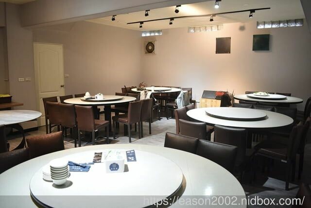 新北新店尾牙餐廳推薦 | 宸軒園粵菜海鮮-中興店 犒賞員工尾牙宴首選 澎湃美味 佳餚美饌 大場地可容納6~8桌 附設卡拉ok歡唱設備 - 就是這樣。吃喝玩樂。愛漂亮部落格 - FashionGuid