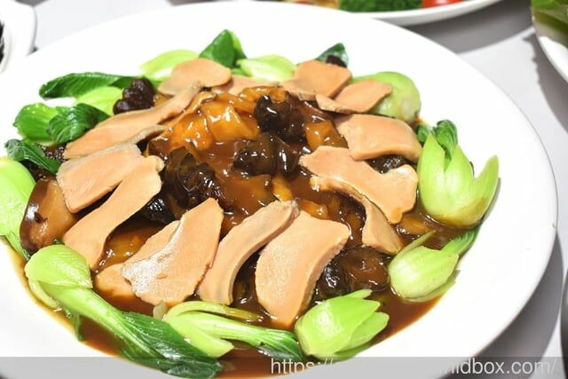 新北新店尾牙餐廳推薦 | 宸軒園粵菜海鮮-中興店 犒賞員工尾牙宴首選 澎湃美味 佳餚美饌 大場地可容納6~8桌 附設卡拉ok歡唱設備 - 就是這樣。吃喝玩樂。愛漂亮部落格 - FashionGuid