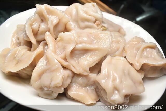 三重麻辣燙 | 享樂麻辣燙三重店 獨家中藥湯底 辣度溫順不嗆口 看老闆心情，不定期隱藏版菜單 多變化