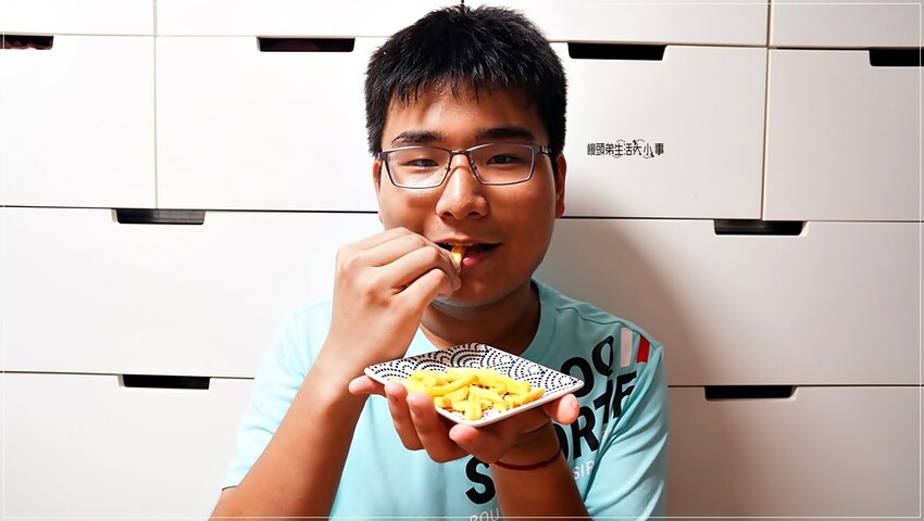 堅果大叔的熊涮嘴零食：追劇時的完美伴侶，無添加，無負擔的健康零食