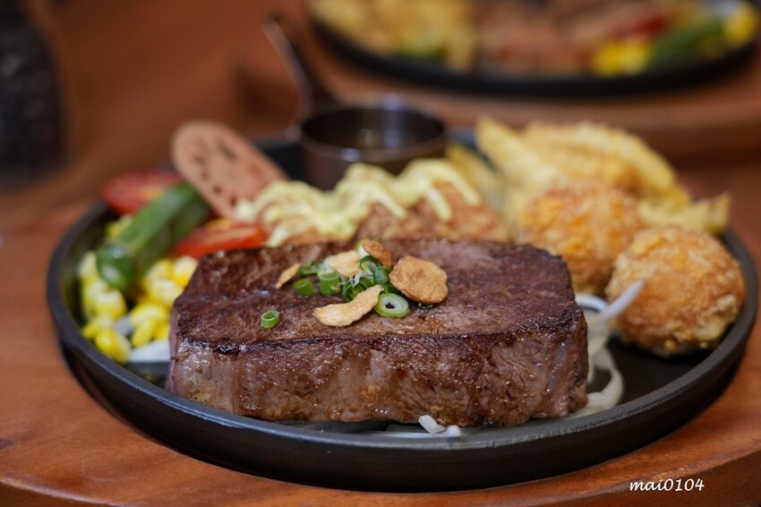 林口牛排推薦｜炙り庵steak牛排龜山長庚店～用餐享自助吧牛筋湯、牛滷汁及明治百吉冰淇淋無限供應
