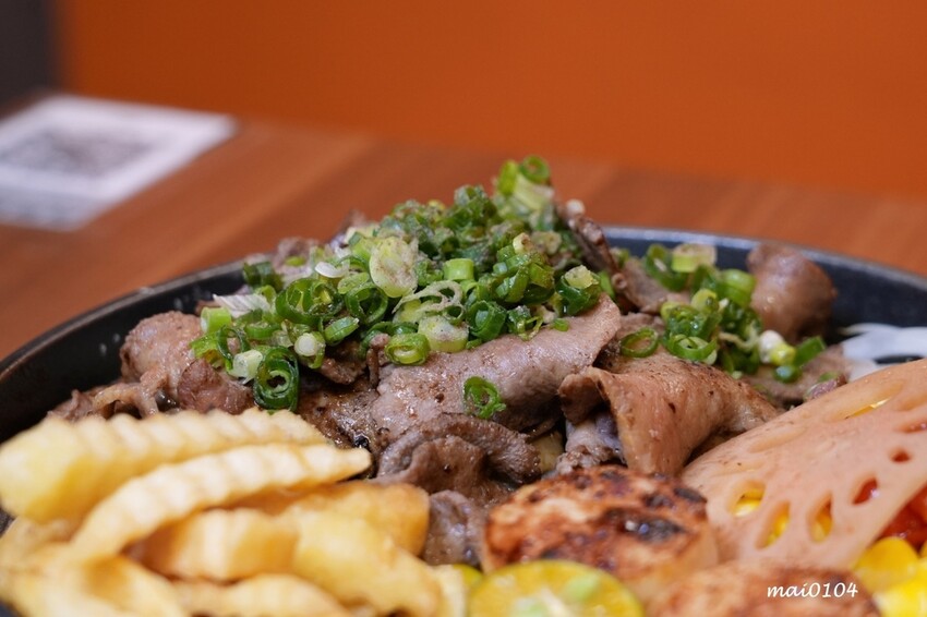 林口牛排推薦｜炙り庵steak牛排龜山長庚店～用餐享自助吧牛筋湯、牛滷汁及明治百吉冰淇淋無限供應