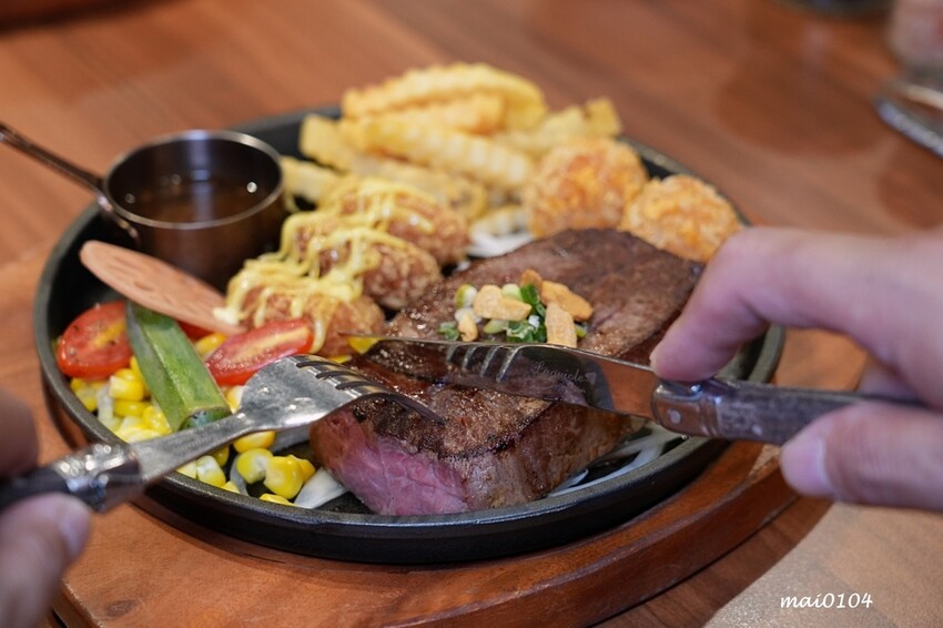 林口牛排推薦｜炙り庵steak牛排龜山長庚店～用餐享自助吧牛筋湯、牛滷汁及明治百吉冰淇淋無限供應