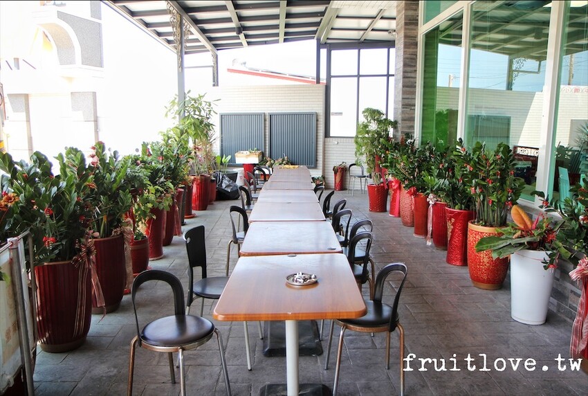 樂亞小食光⟩來東石漁人碼頭絕不能錯過這間寵物友善熱炒店,環境乾淨舒適,重點蚵仔新鮮又肥美,嘉義東石美食 @果果愛Fruitlove