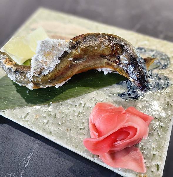 南投埔里《渡之島日高鍋物》豔夏也擋不住的火鍋饗宴！壽喜燒、牛奶鍋與20+時蔬的極致誘惑