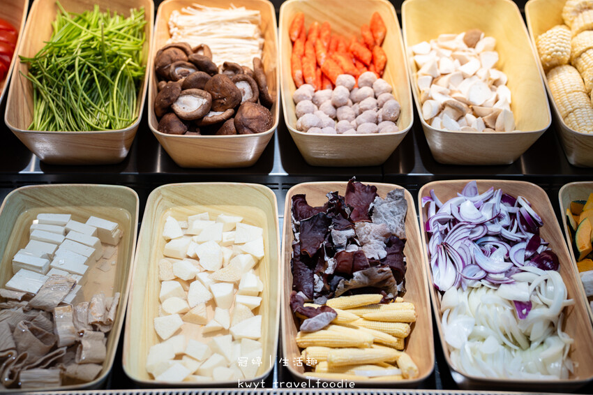 南投埔里火鍋餐廳推薦_渡之島日高鍋物,鱸魚免費吃!火鍋放題,20種小農蔬菜、18度C霜淇淋,埔里美食餐廳推薦_2025菜單 – 冠婷生活趣