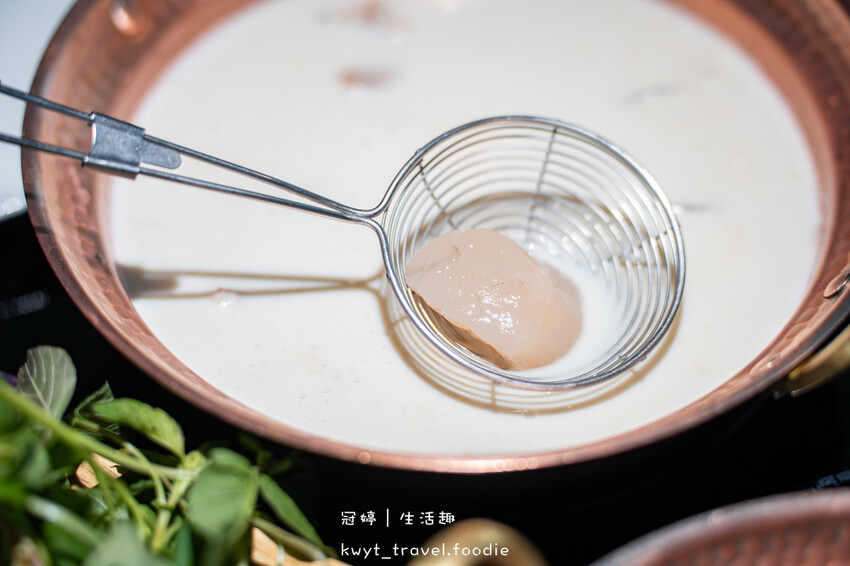 南投埔里火鍋餐廳推薦_渡之島日高鍋物,鱸魚免費吃!火鍋放題,20種小農蔬菜、18度C霜淇淋,埔里美食餐廳推薦_2025菜單 – 冠婷生活趣